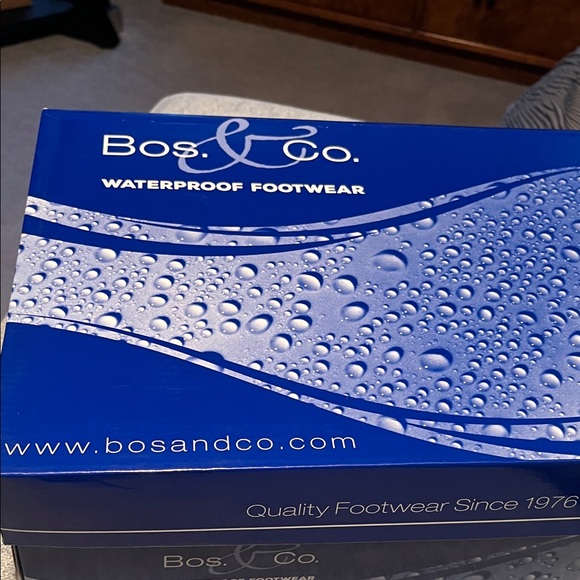 Bos. & Co. Glossy Black Ankle Booties NWT - Picture 4 of 7